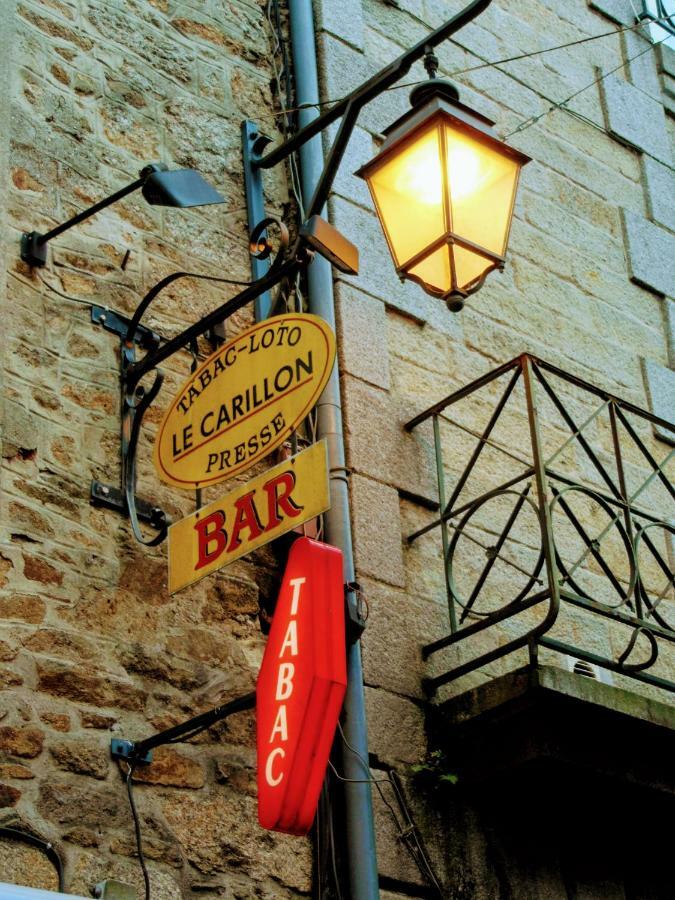 Gate House Lodge Dinan Esterno foto